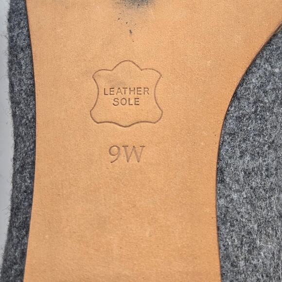 Talbots Ryan Gray Flannel Novelty Loafers with Holiday Dachshund Dog - Size 9W - Picture 8 of 11